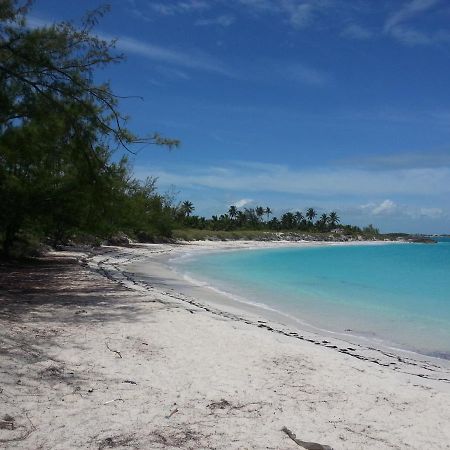 Augusta Bay Bahamas, Exuma Hotel George Town Exterior photo