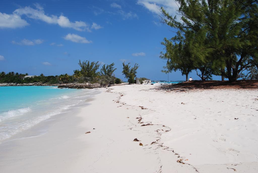 Augusta Bay Bahamas, Exuma Hotel George Town Exterior photo